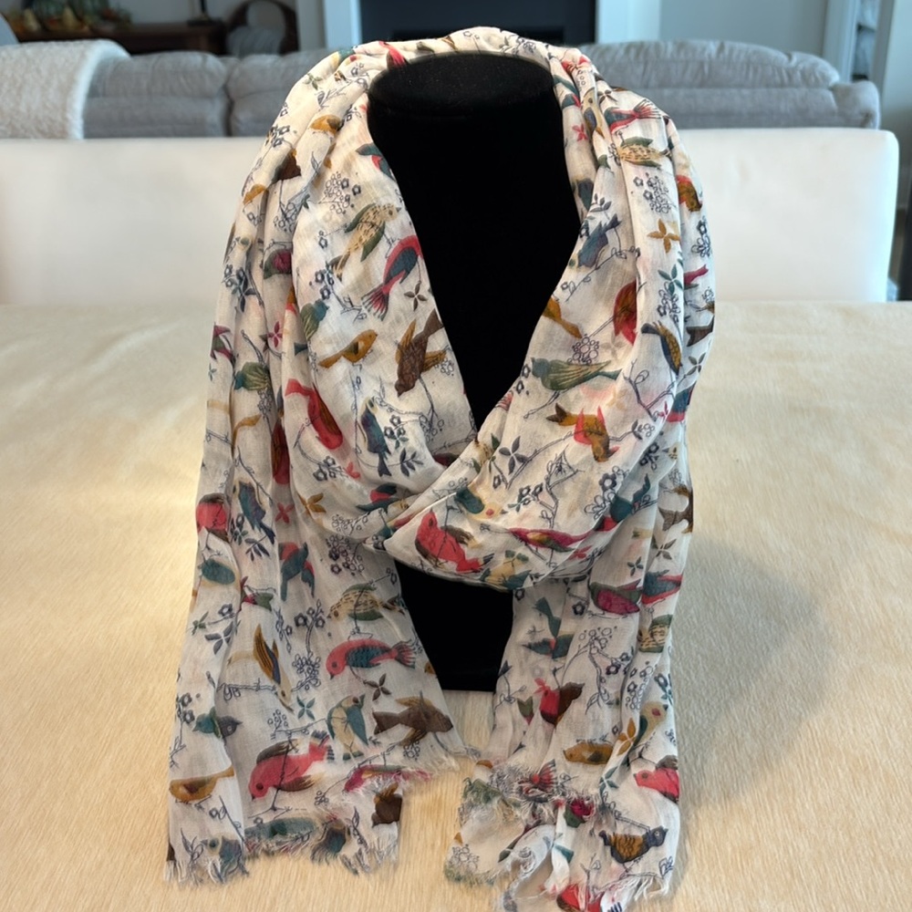 Floral Bird Patterned Scarf - Picture 3 of 4